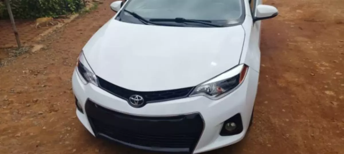 Toyota Corolla - 2015