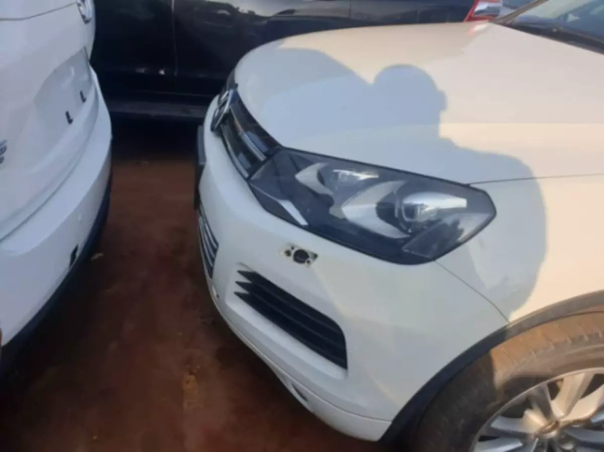 Volkswagen Touareg - 2011