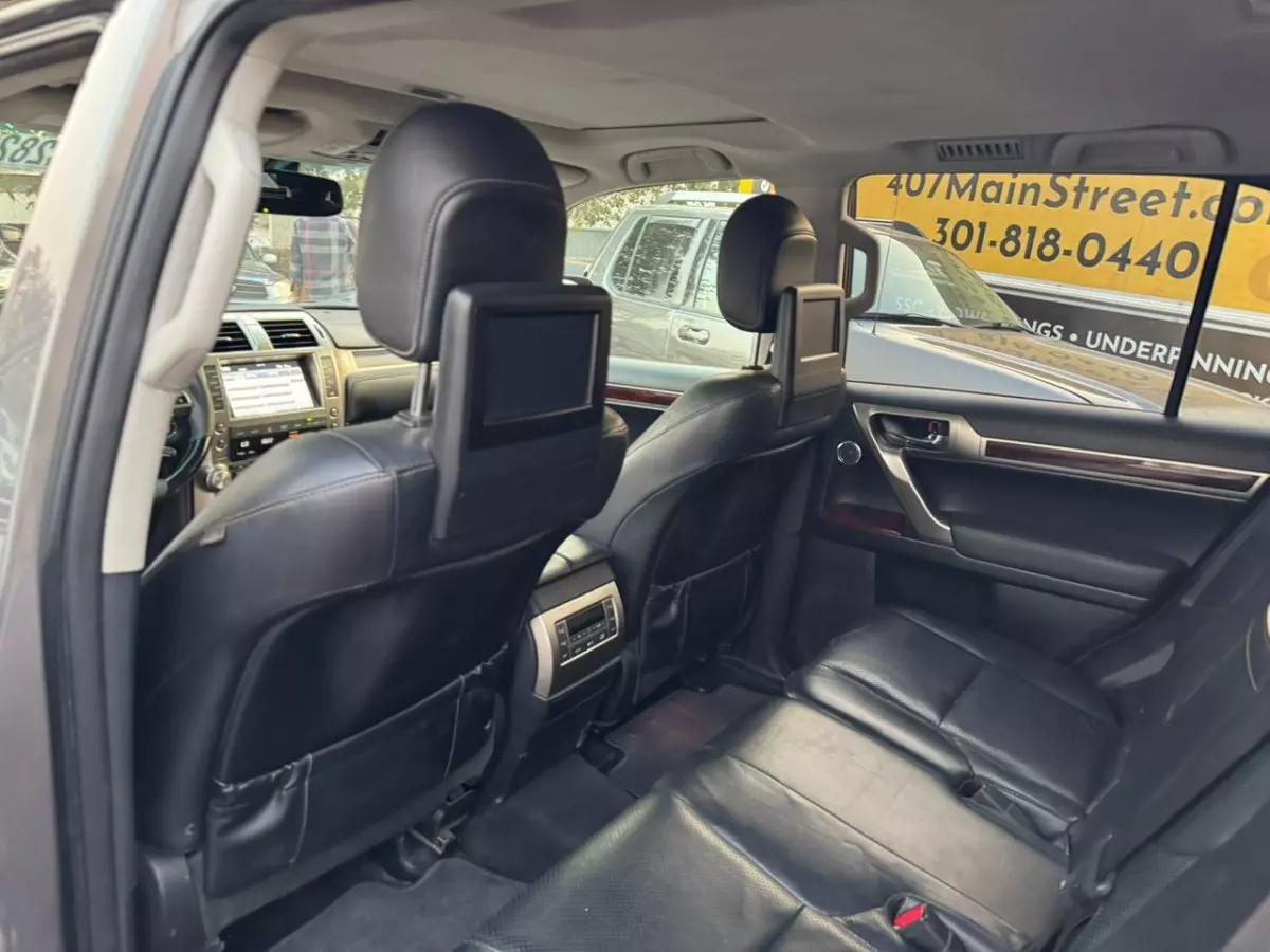 lexusSuv