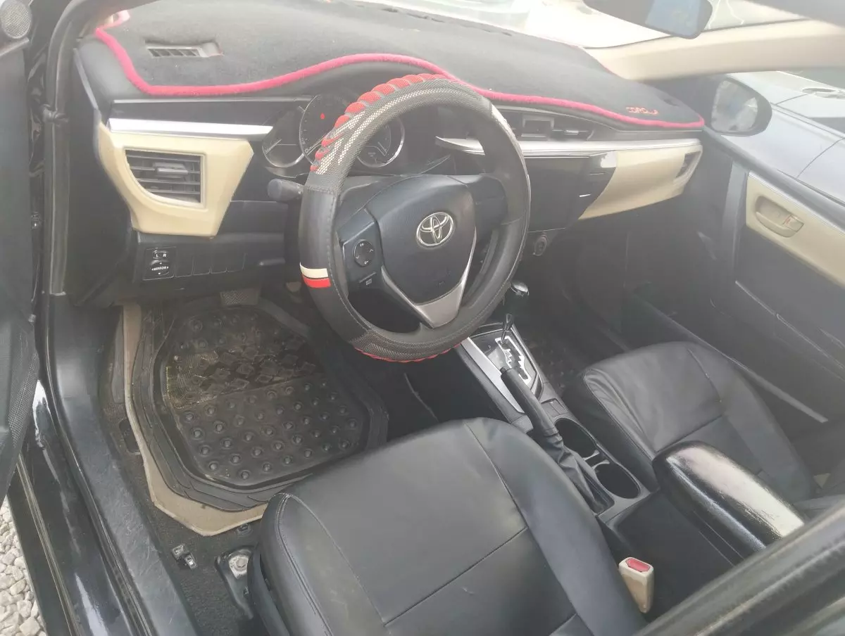 interiorFront