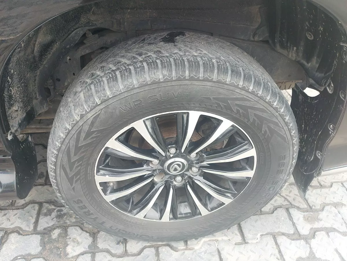 tyre1