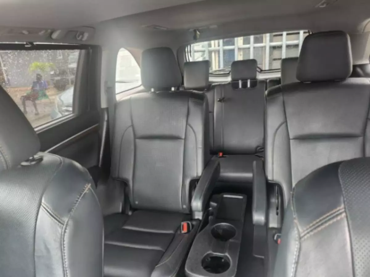 interiorBack