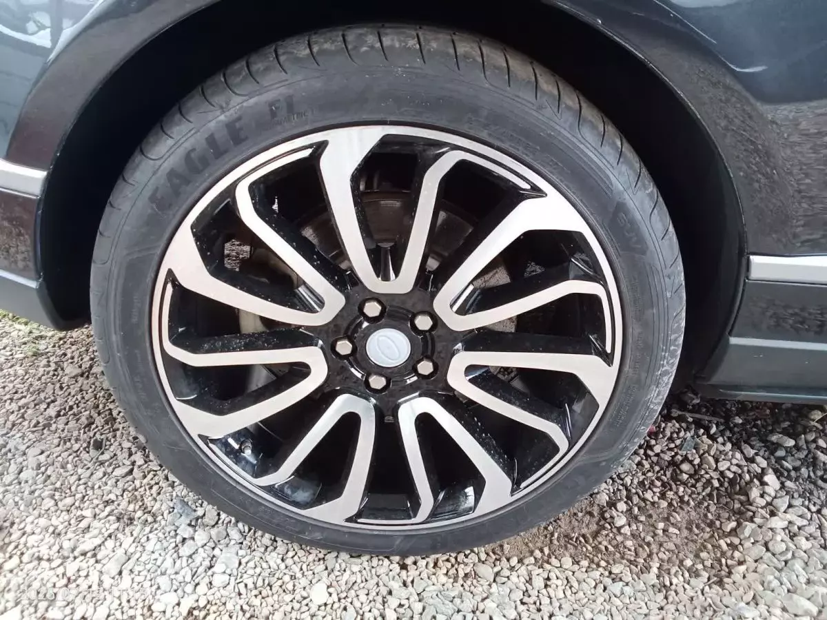 tyre0