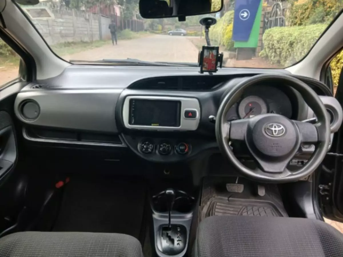 interiorFront