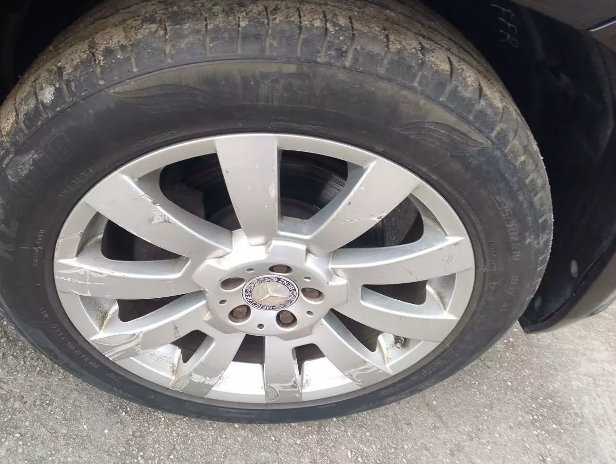 tyre1