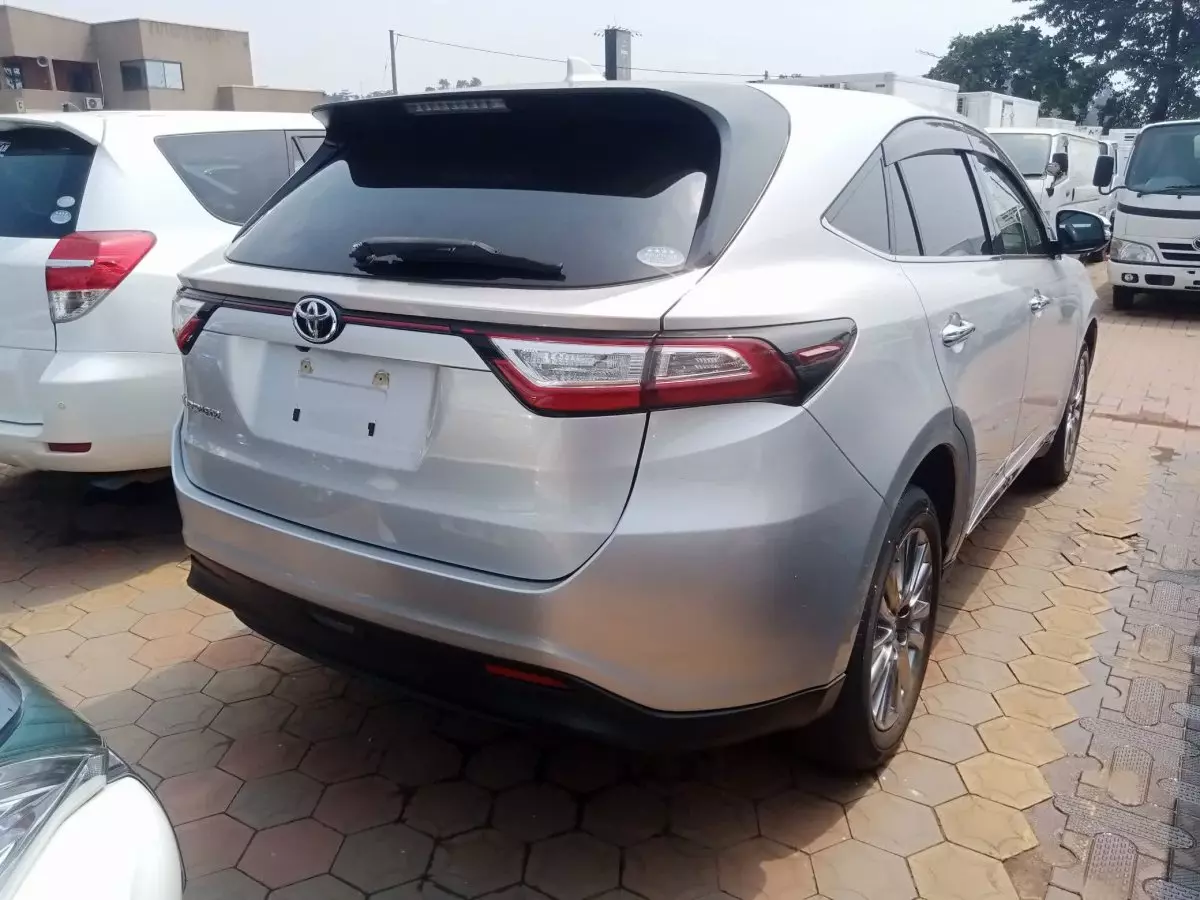 car Right Back