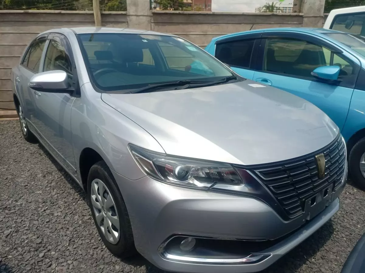 Toyota Premio  - 2018