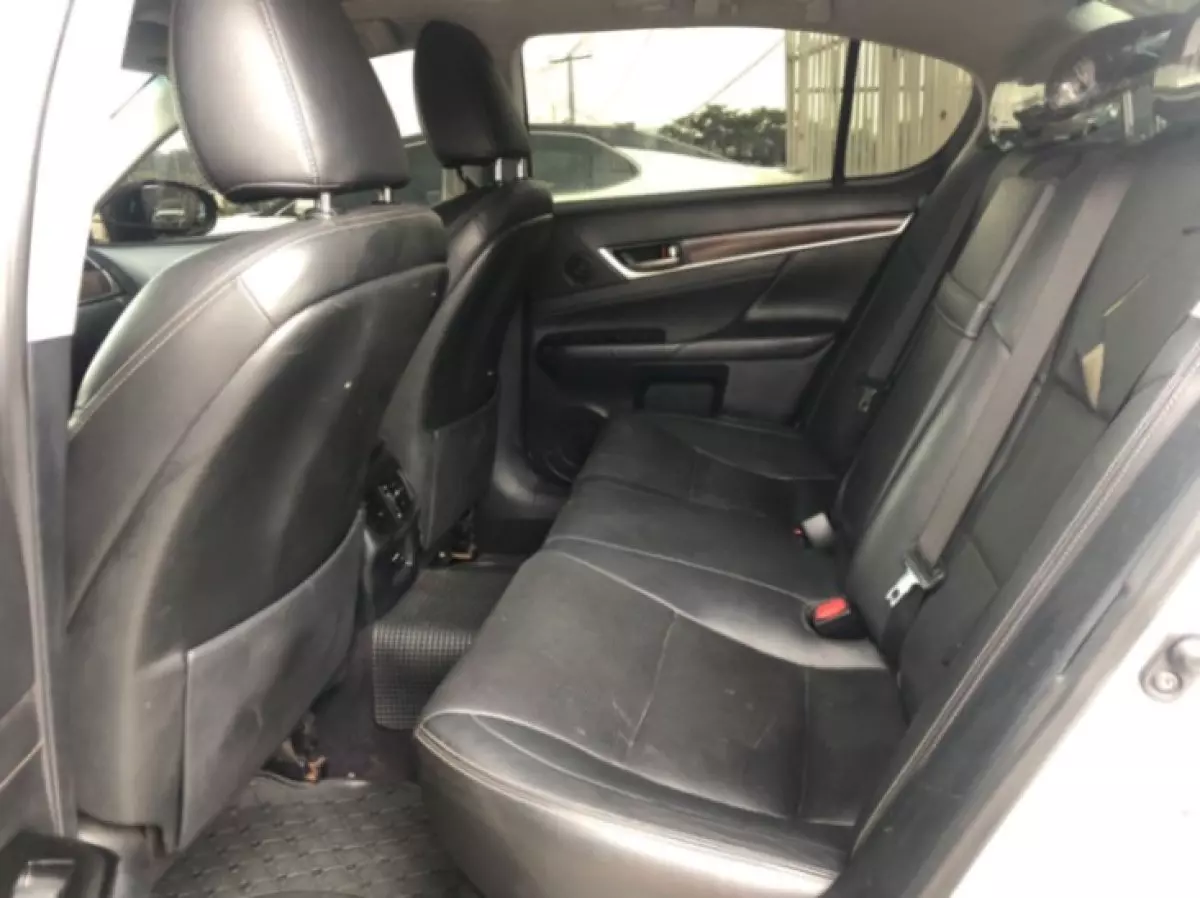 interiorBack