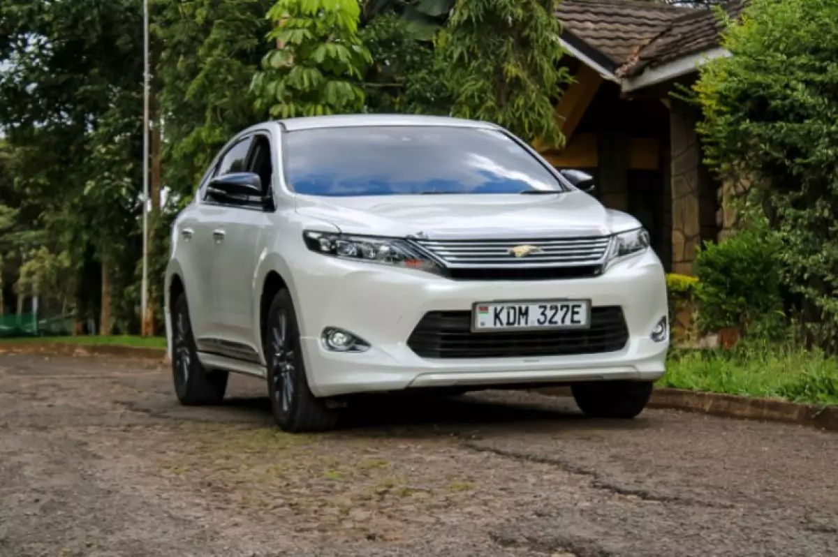 Toyota Harrier - 2017