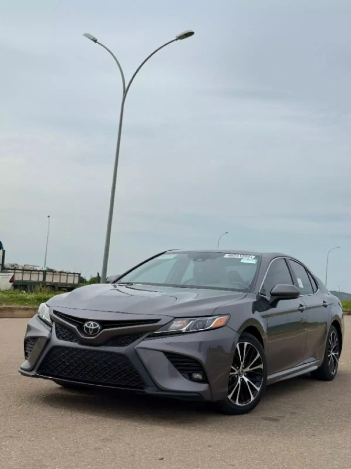 Toyota Camry - 2018