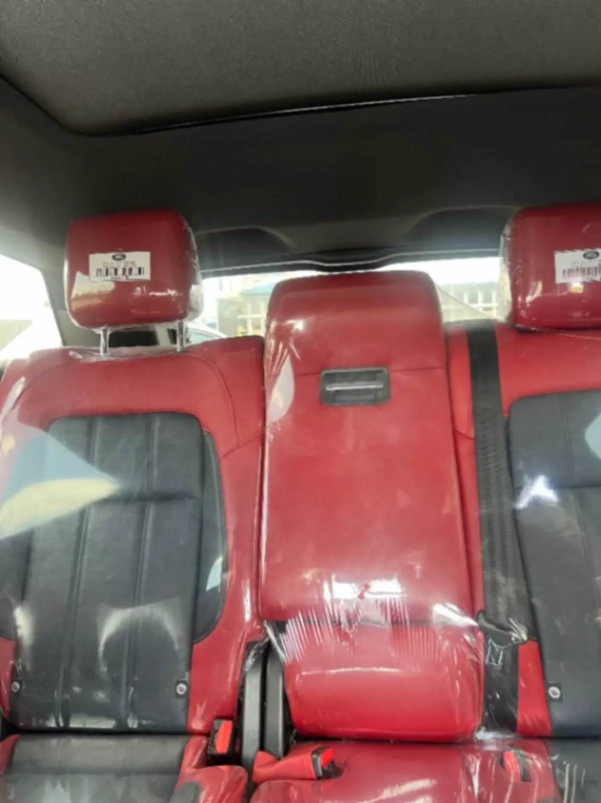 interiorBack