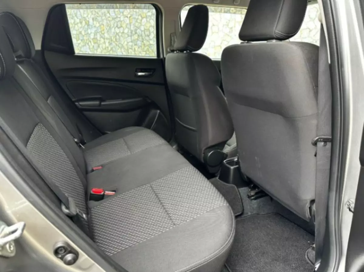 interiorBack
