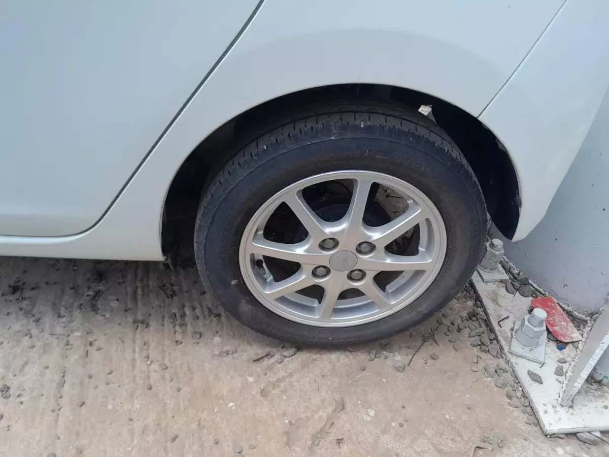 tyre1