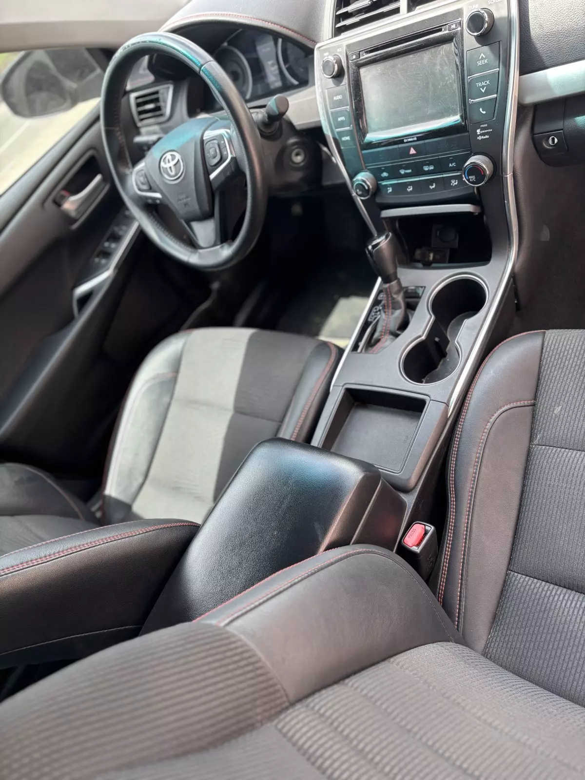 interiorFront