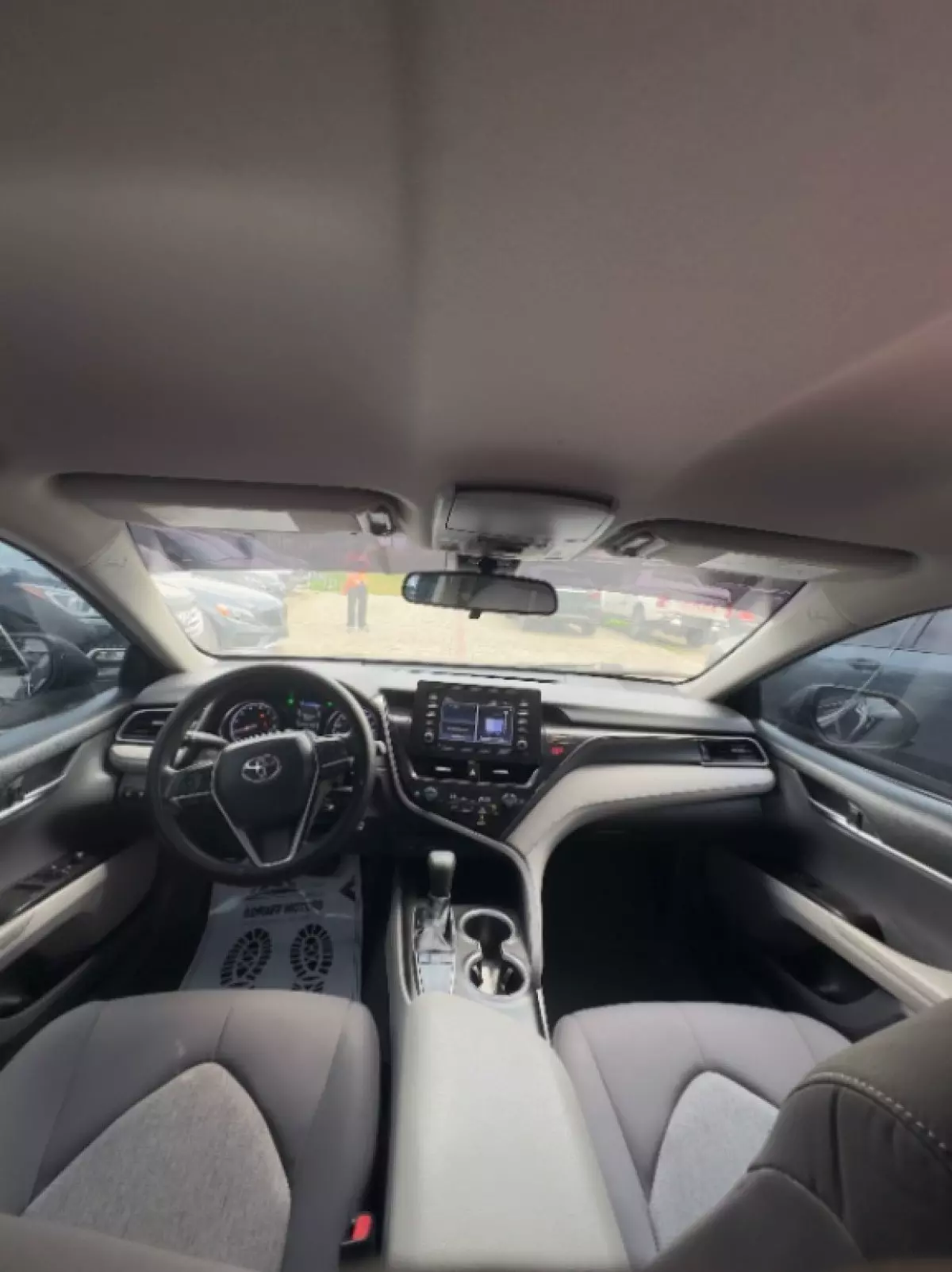 interiorFront