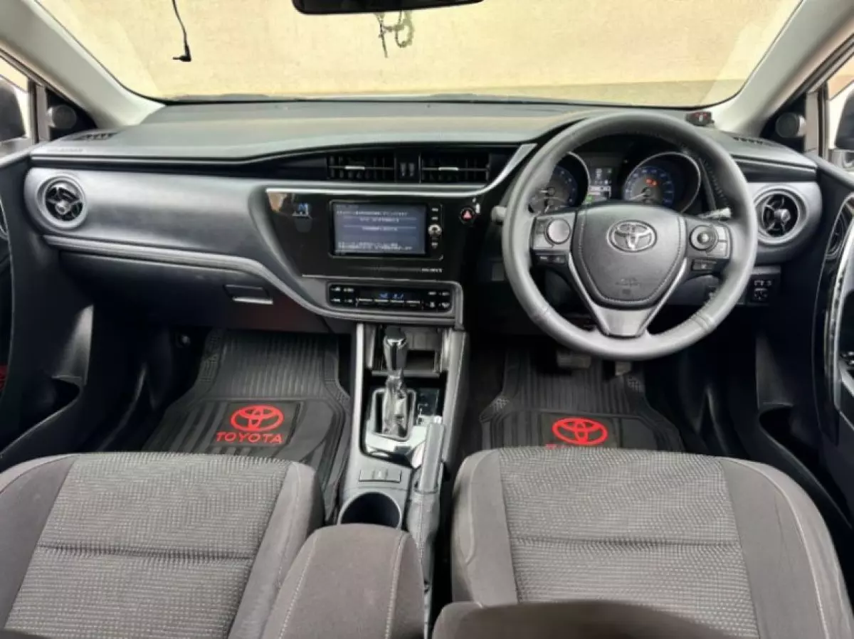 interiorFront