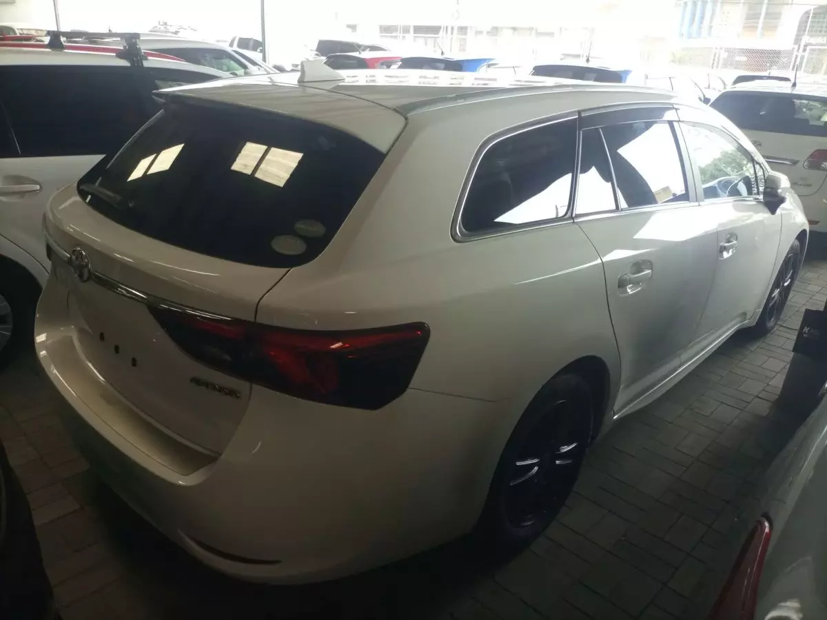 car Right Back