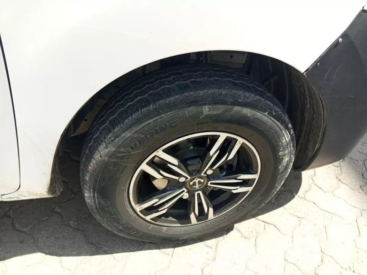 tyre0