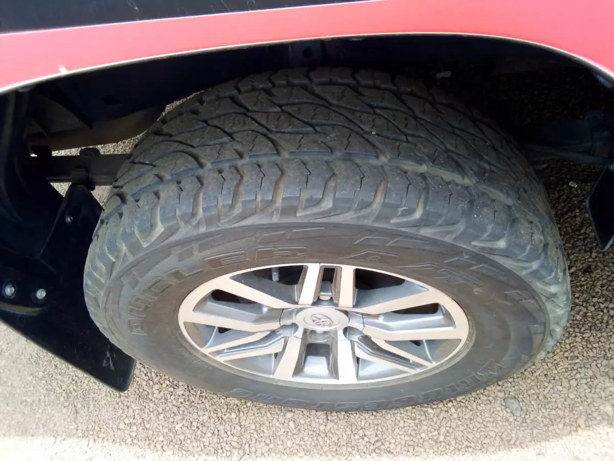 tyre2