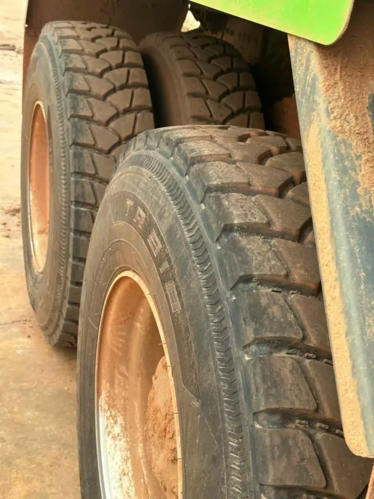tyre2