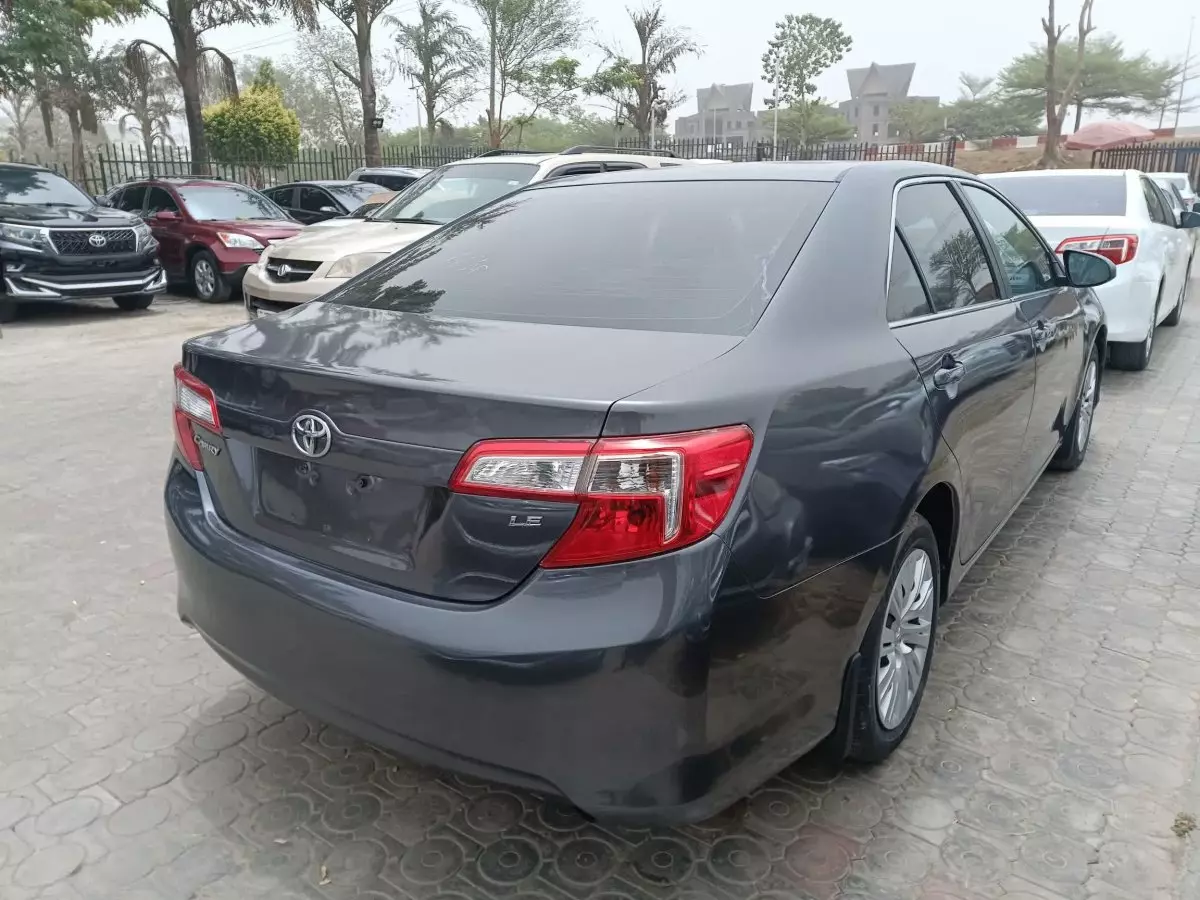 car Right Back