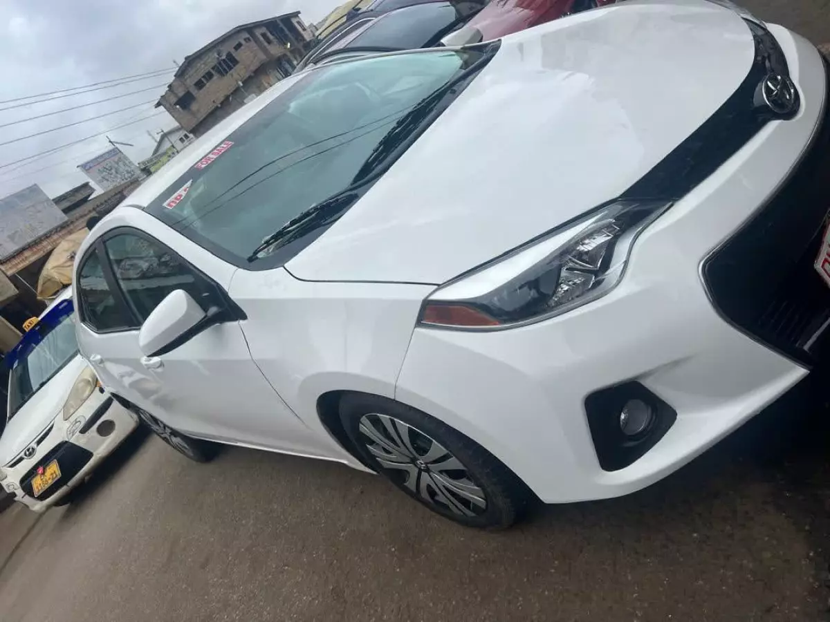 Toyota Corolla - 2015