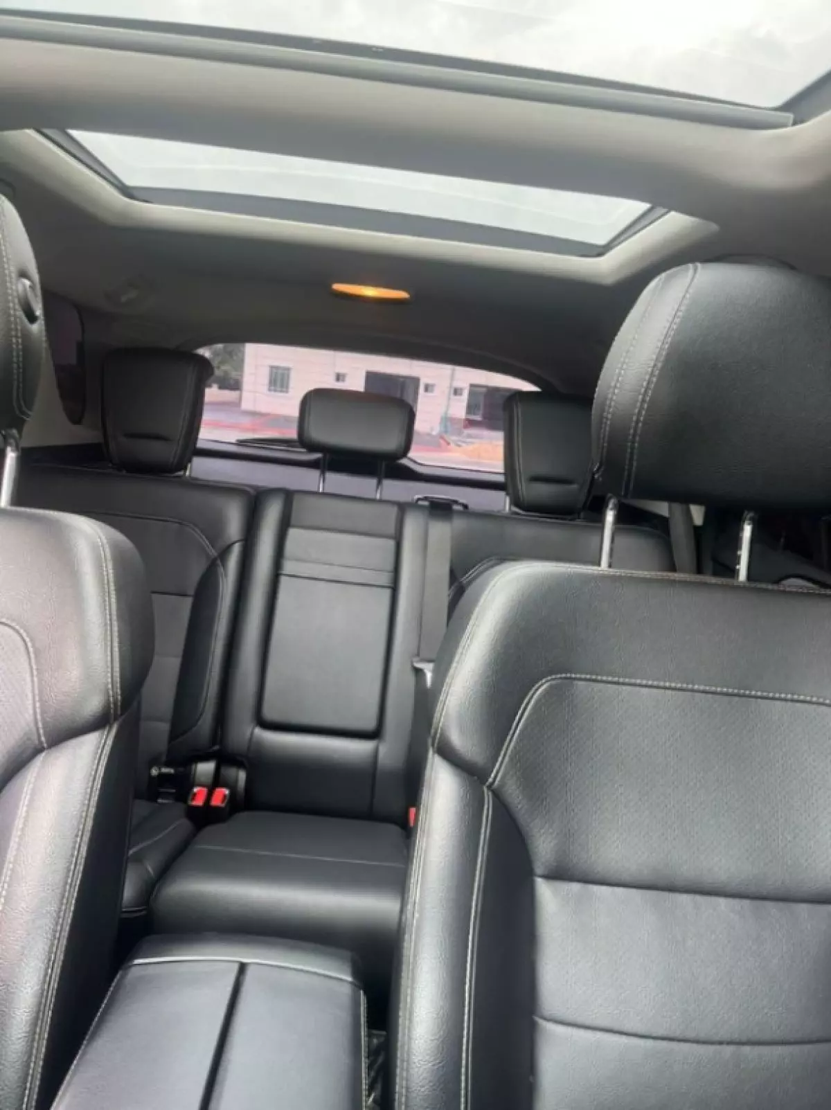 interiorBack