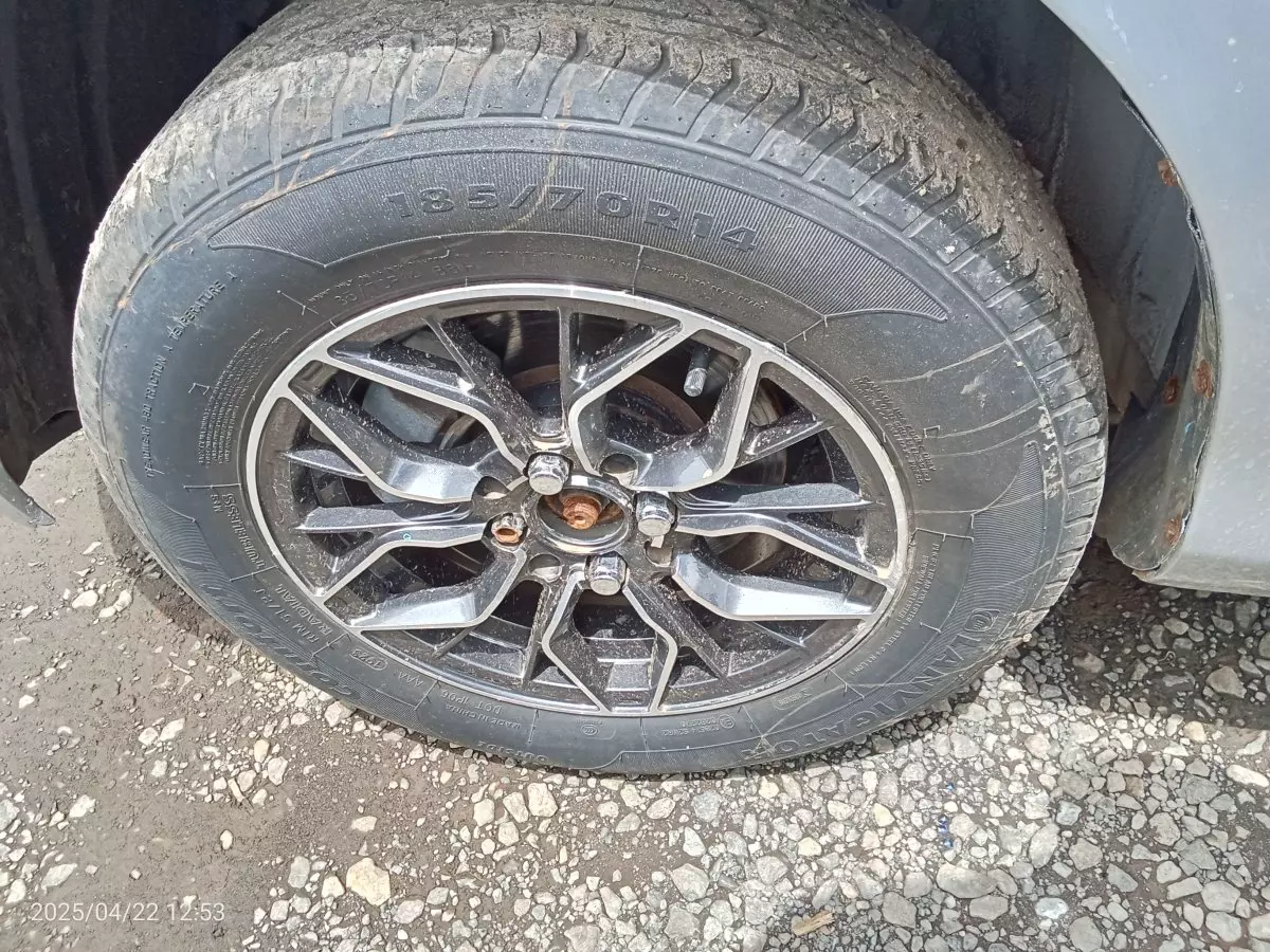 tyre0