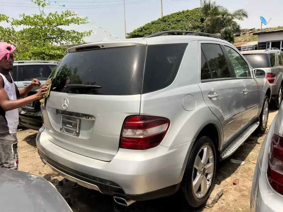 car Back