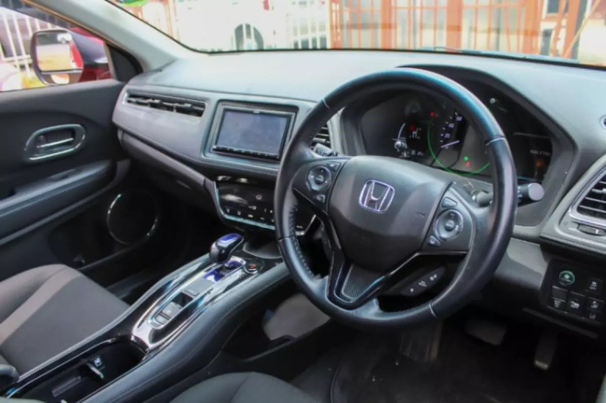 interiorFront