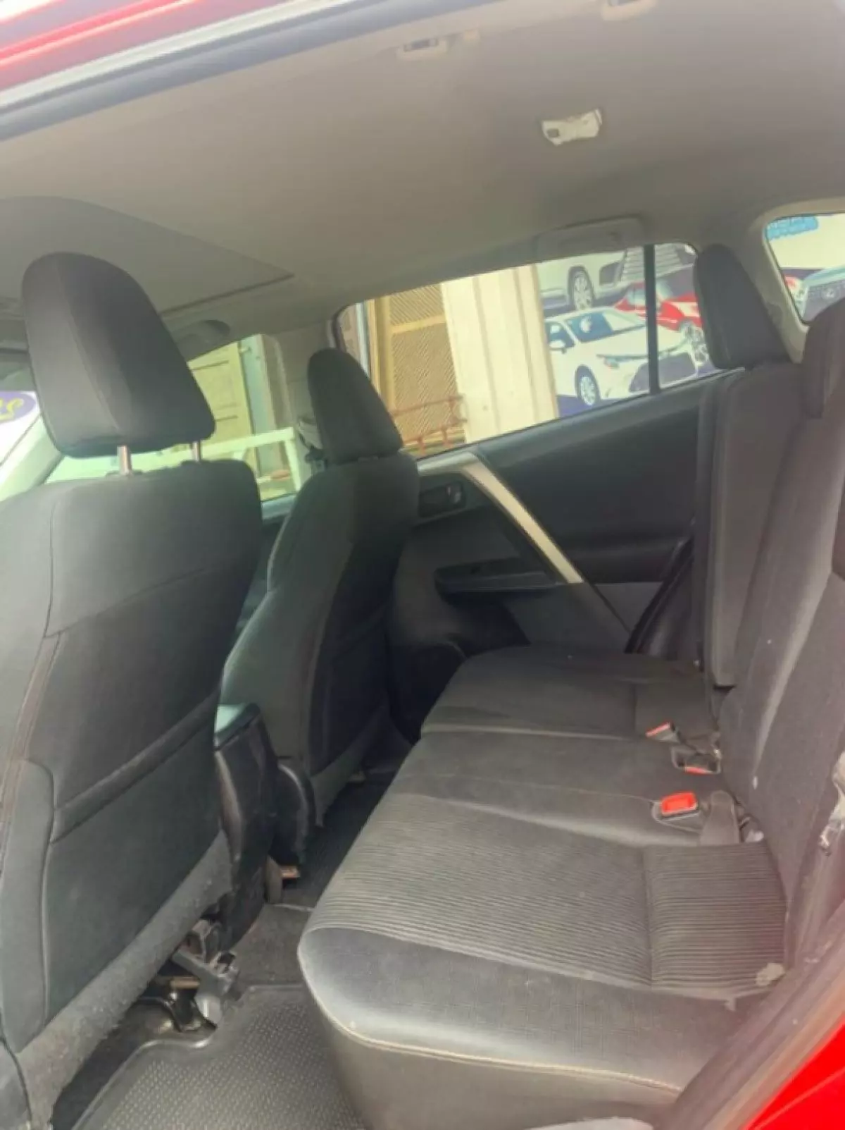 interiorBack