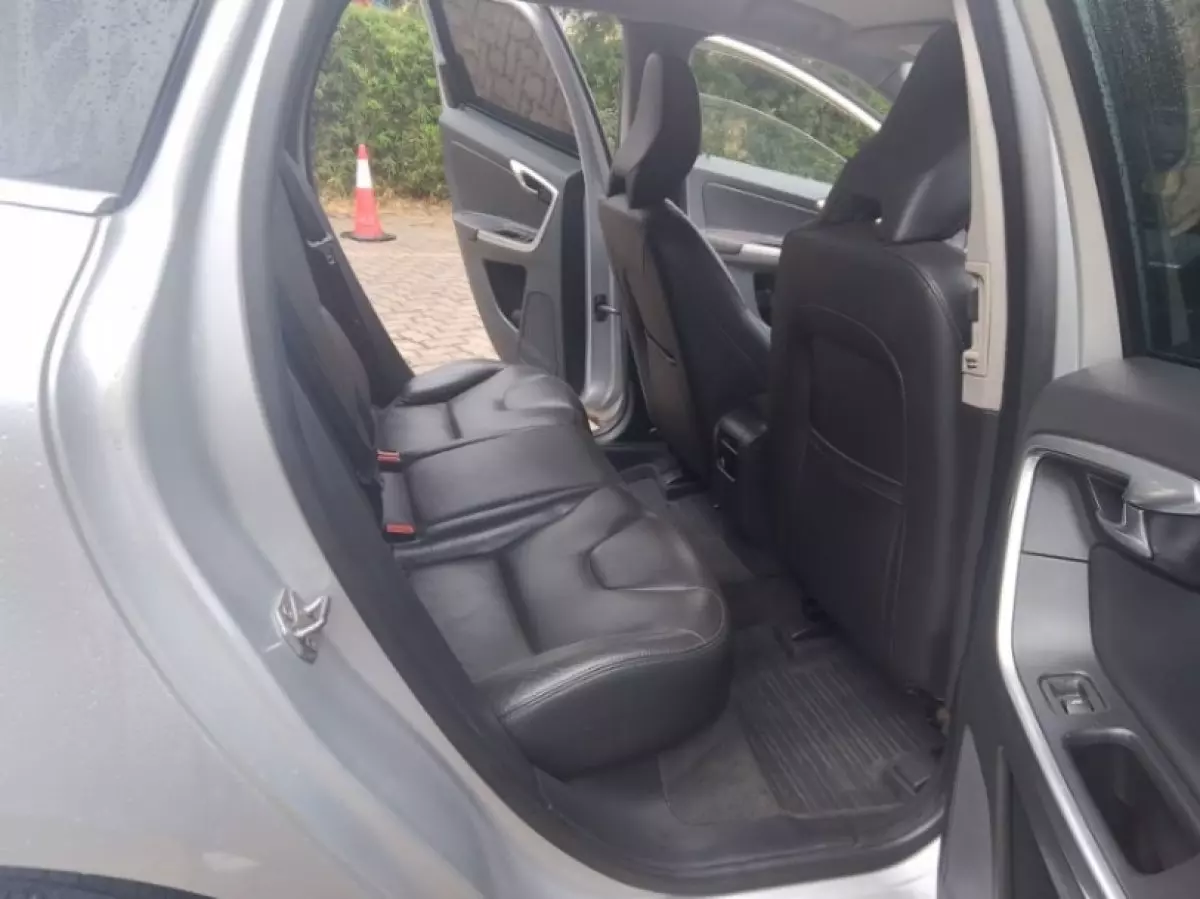 interiorBack