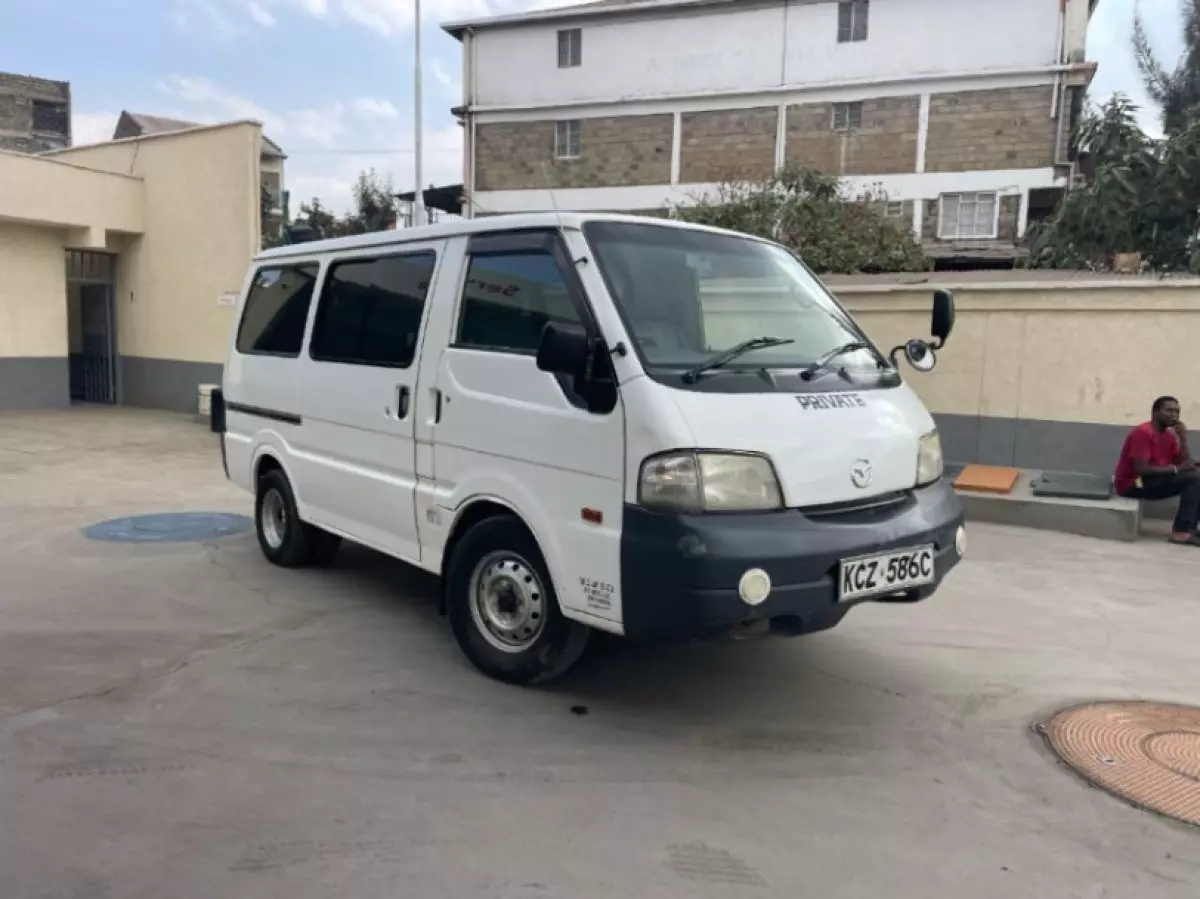 Mazda Bongo - 2011