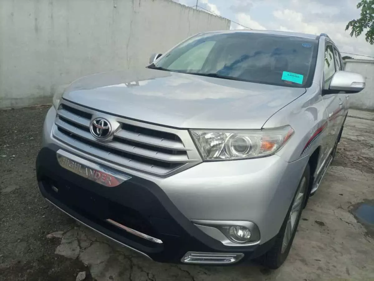 car Right Front