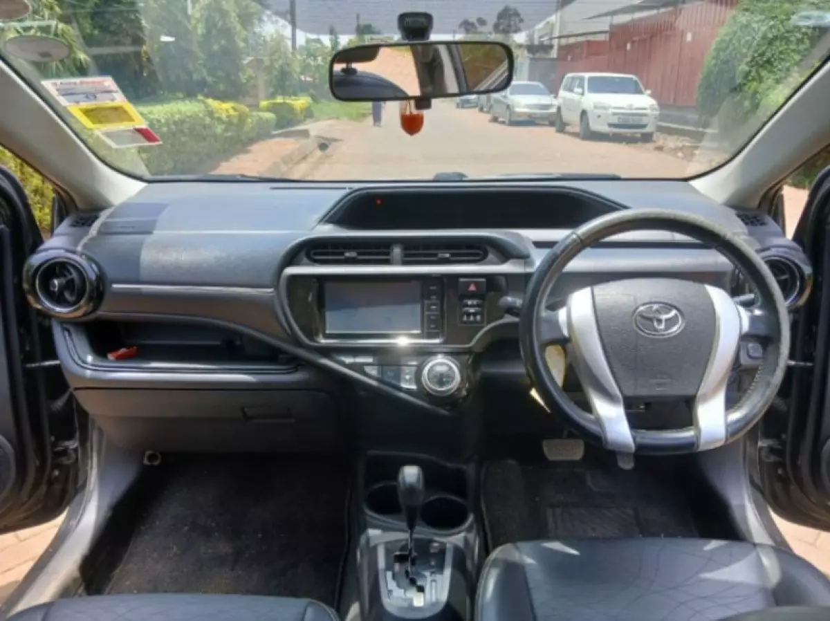 interiorFront