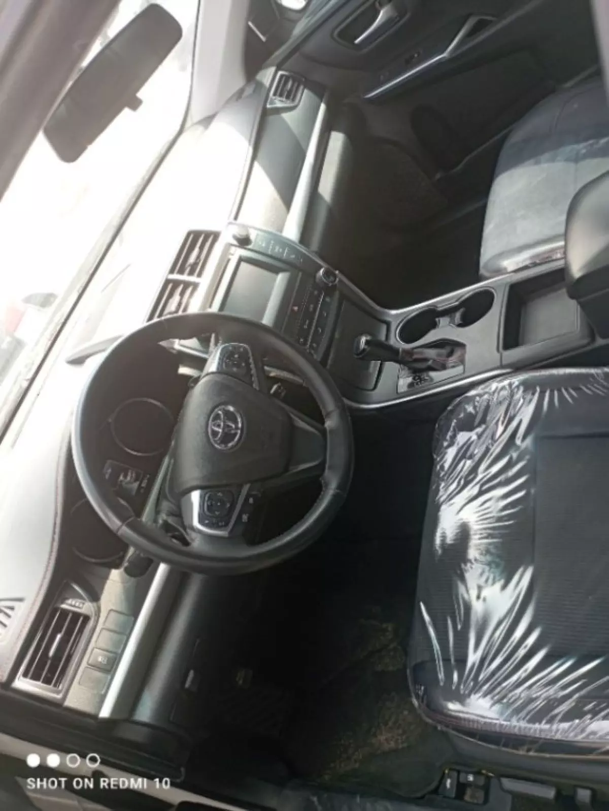 interiorFront