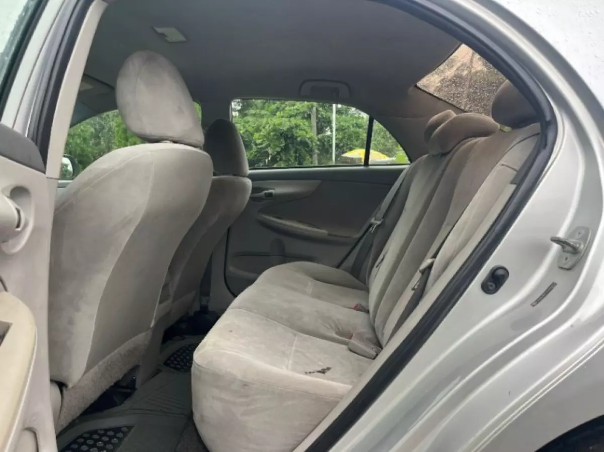interiorBack