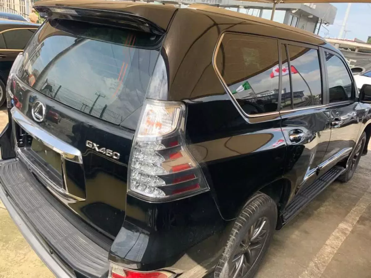 car Left Back