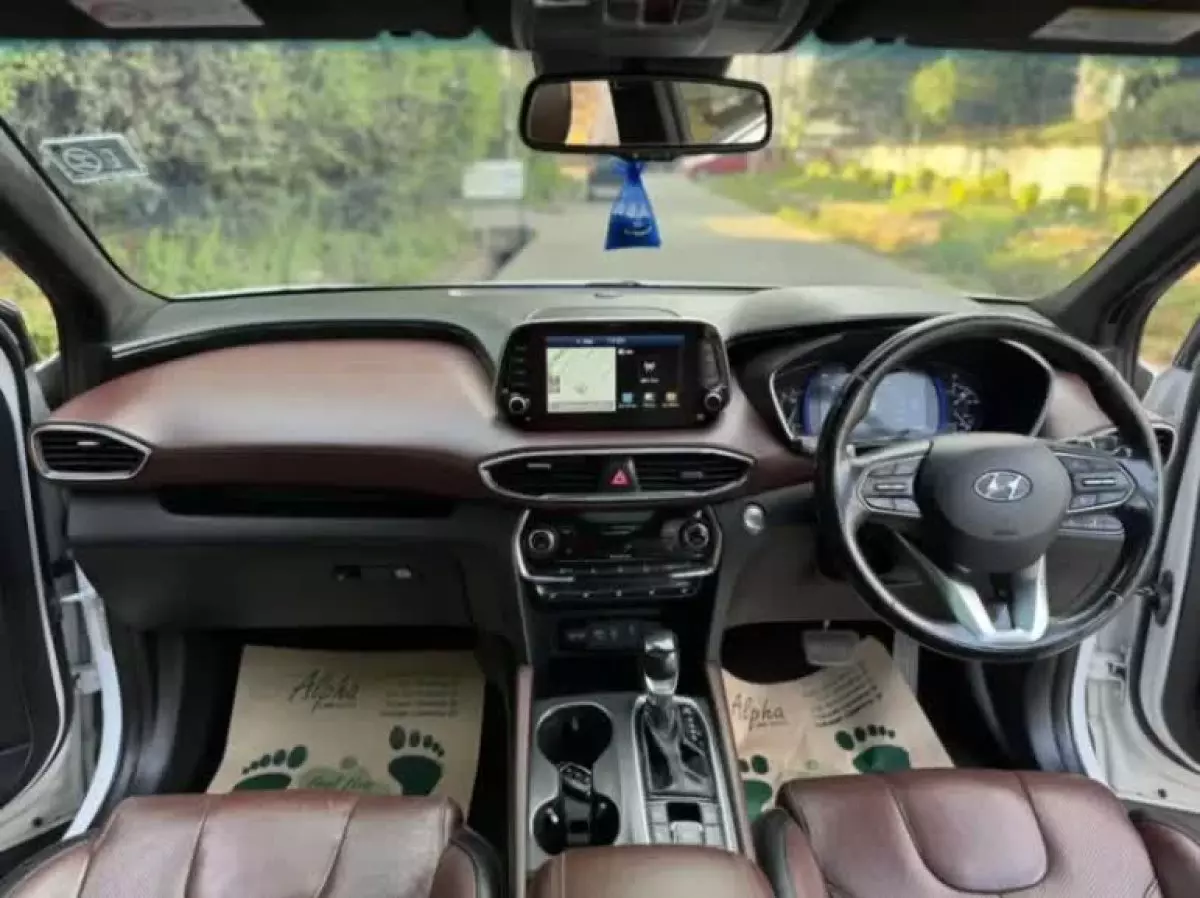 interiorBack