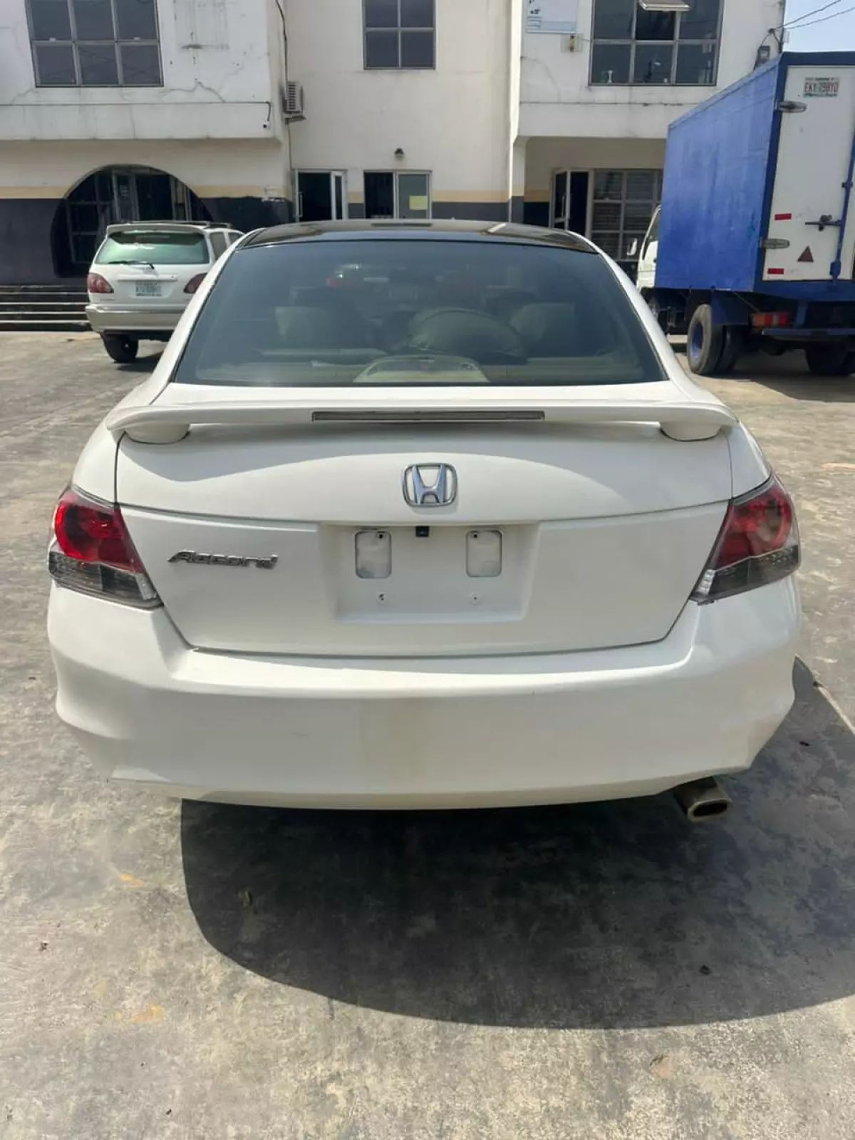 car Right Back