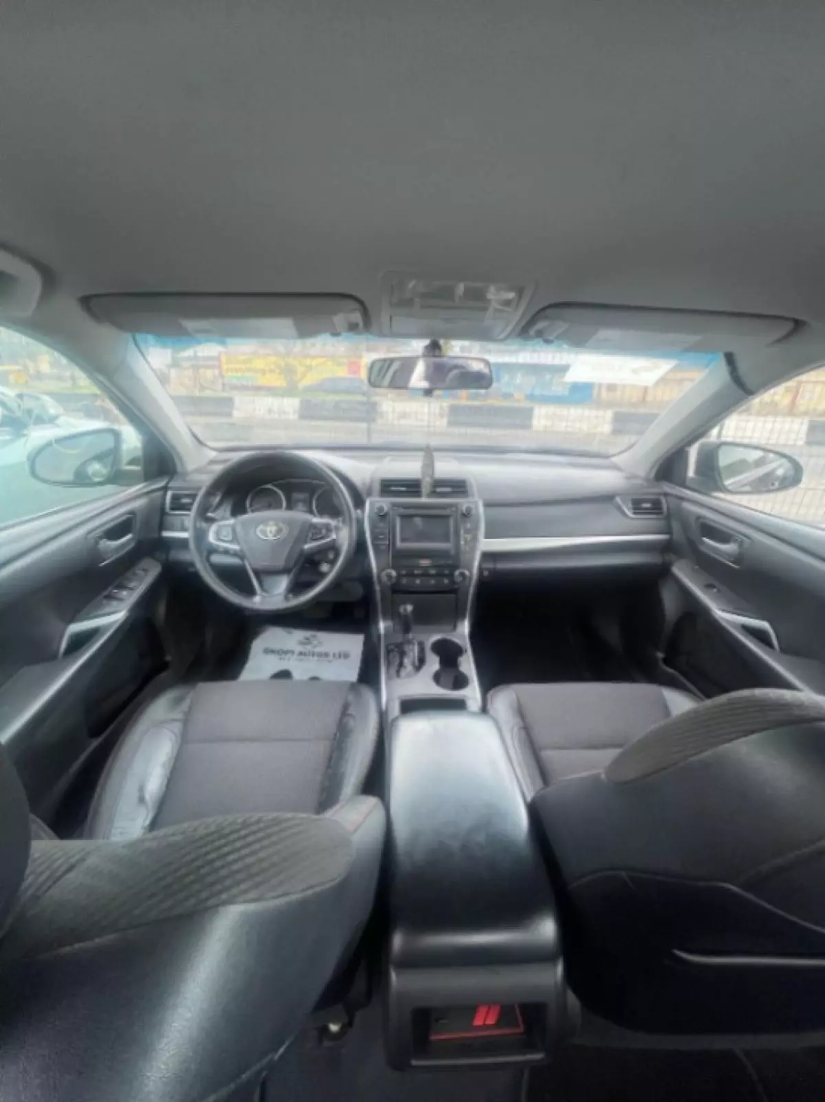 interiorFront