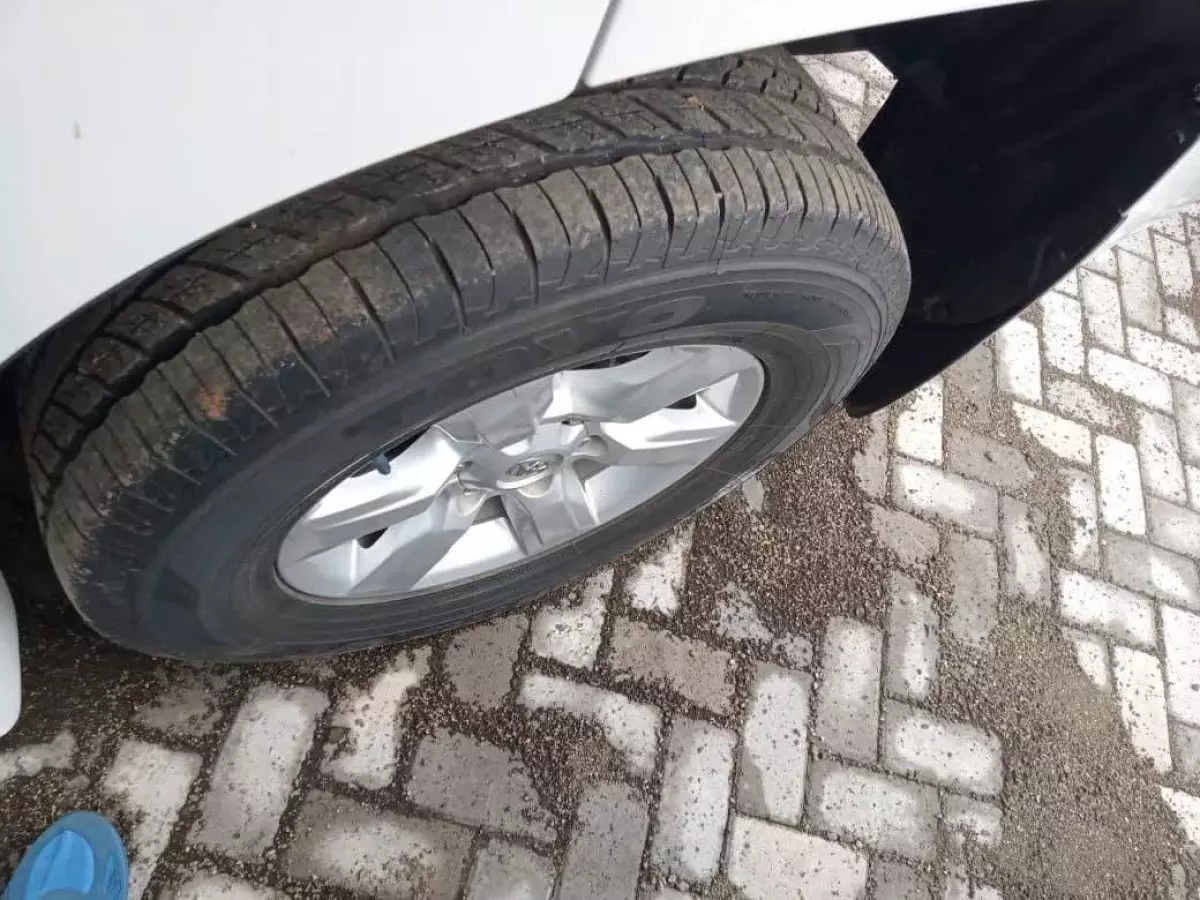 tyre2