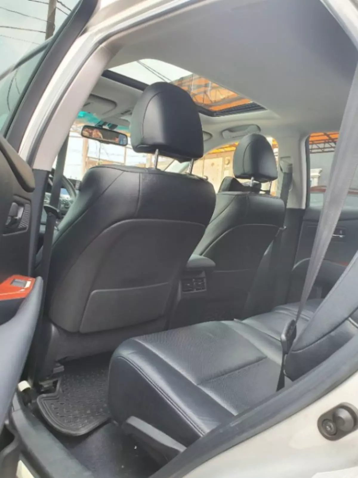 interiorBack