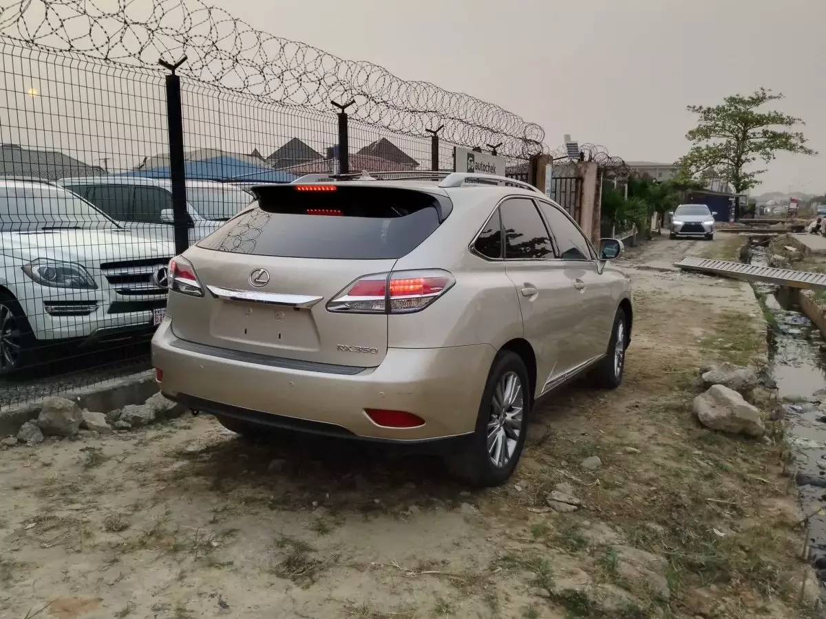 car Right Back