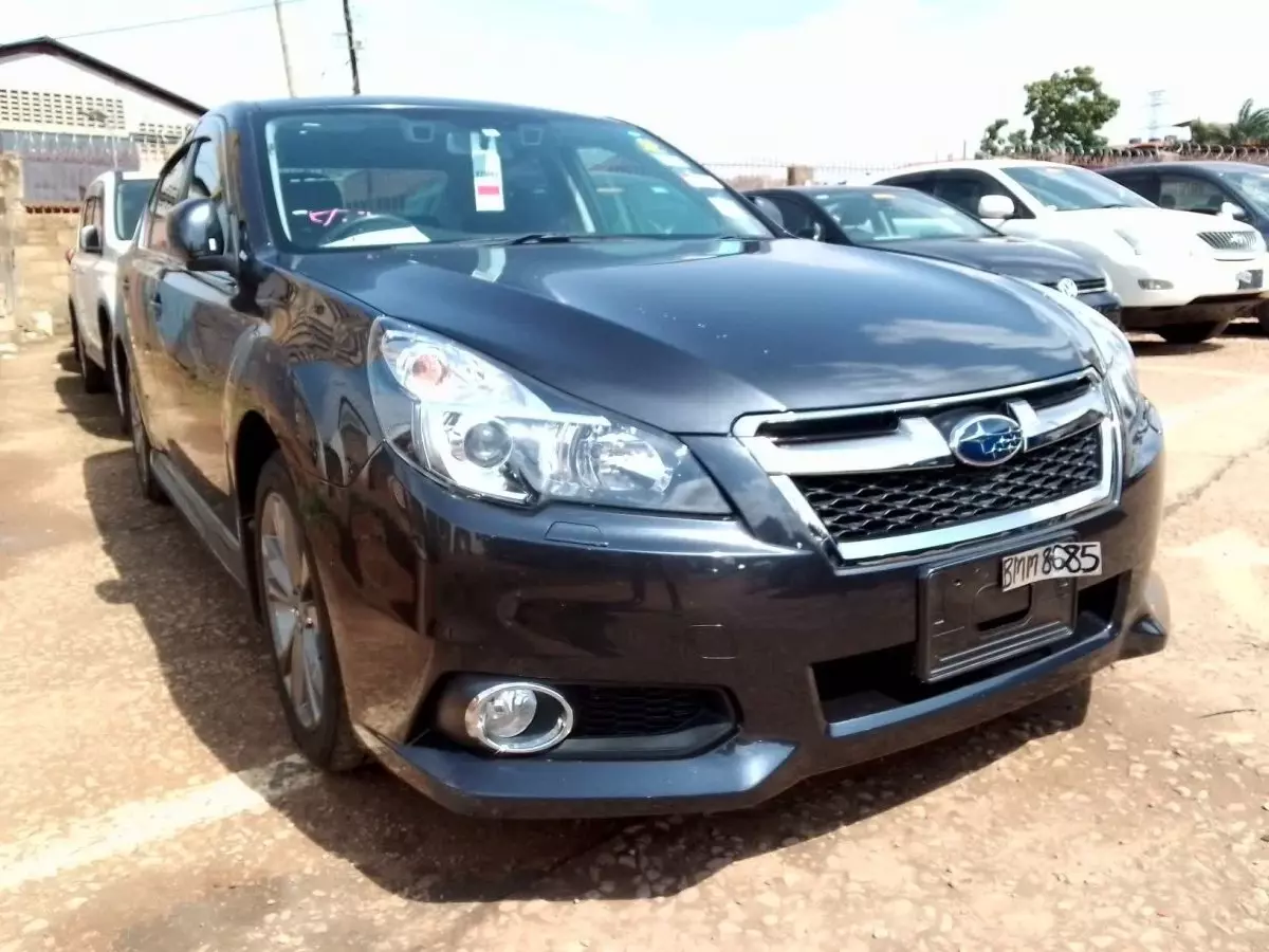 Subaru Legacy - 2010
