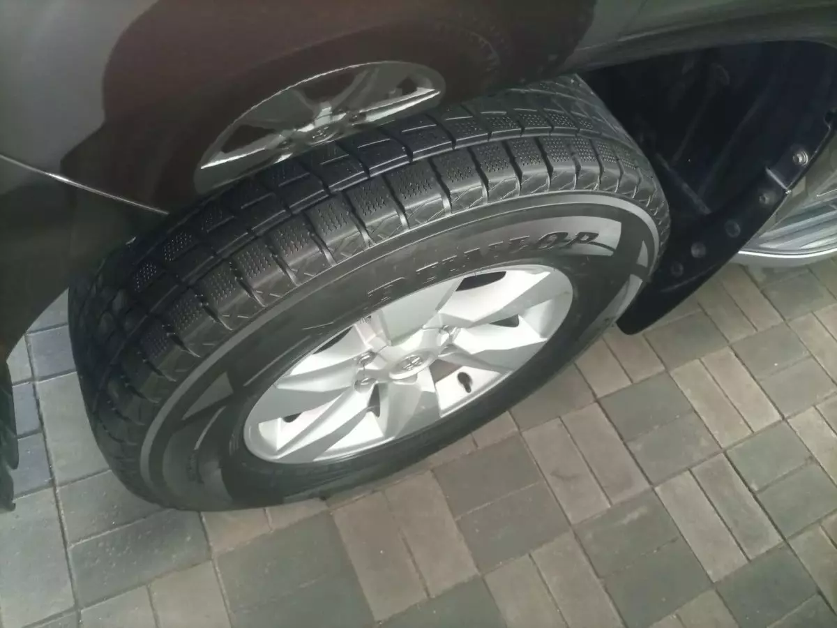 tyre1