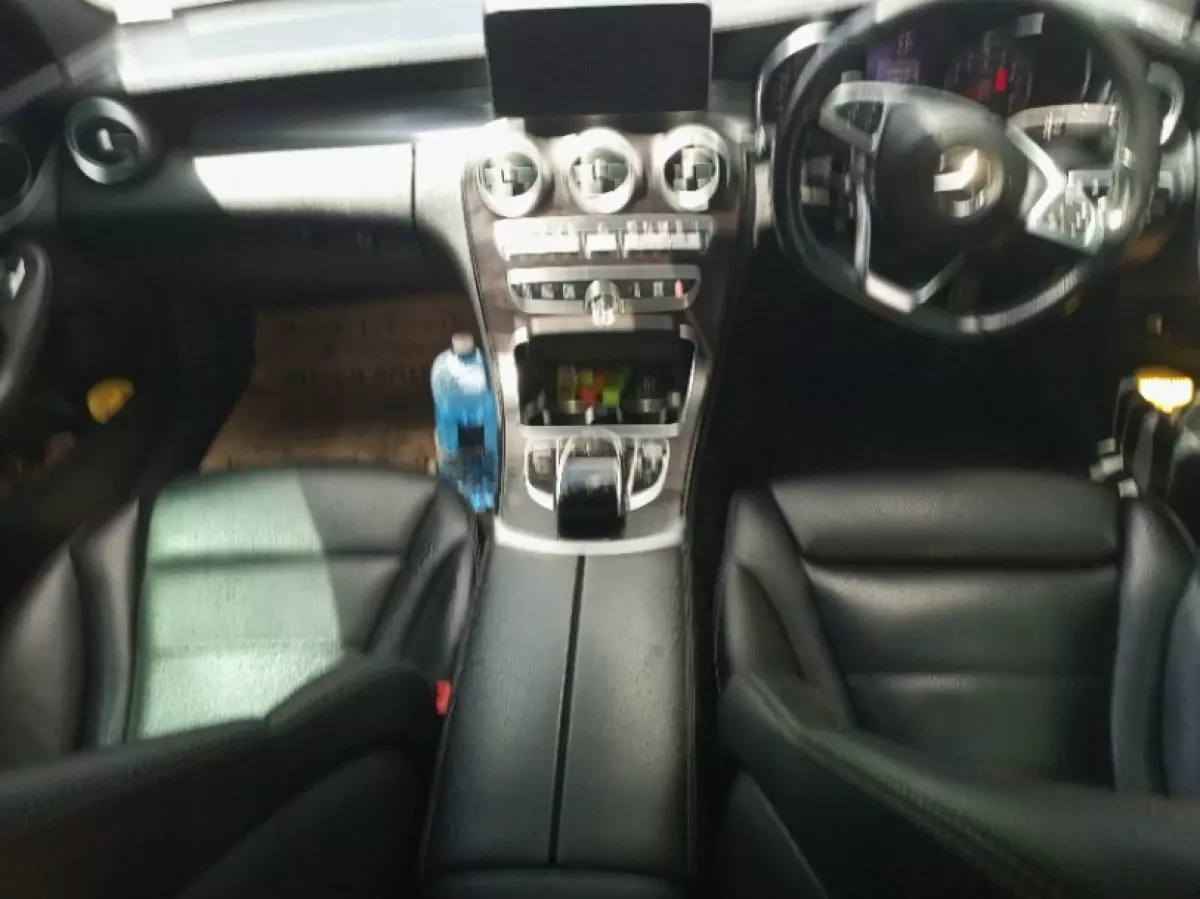 interiorFront