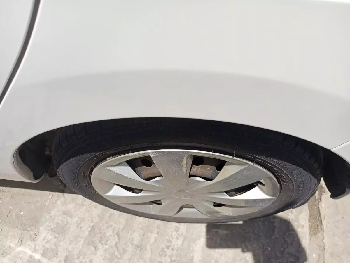 tyre1