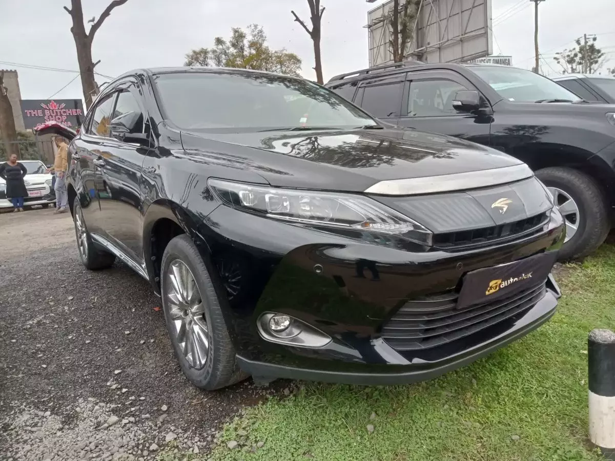 Toyota Harrier - 2015