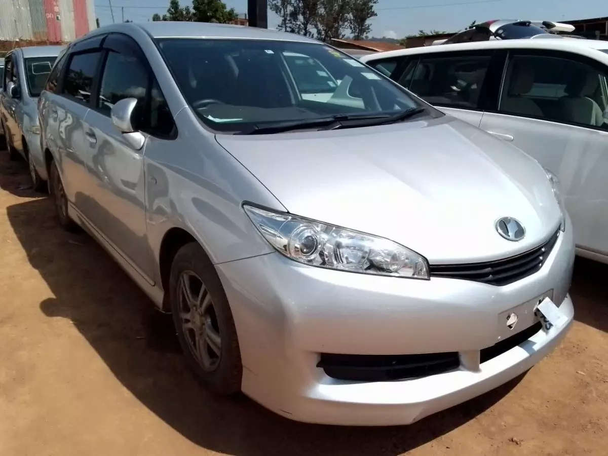 Toyota Wish - 2010